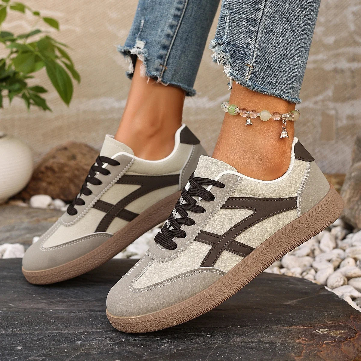 Women Sneakers 2026 Fashion Casual Flats Vulcanize Shoes Round Toe Lace Up Comfortable Flat Shoes for Women Zapatos De Mujer