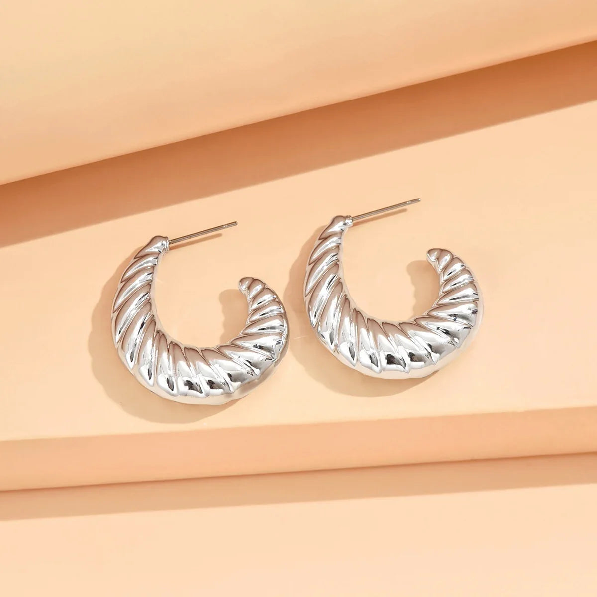 серьги Geometric Irregular Metallic Color Earrings for Women 2024 Minimalist Style Personality Earrings Trendy Jewelry Gift