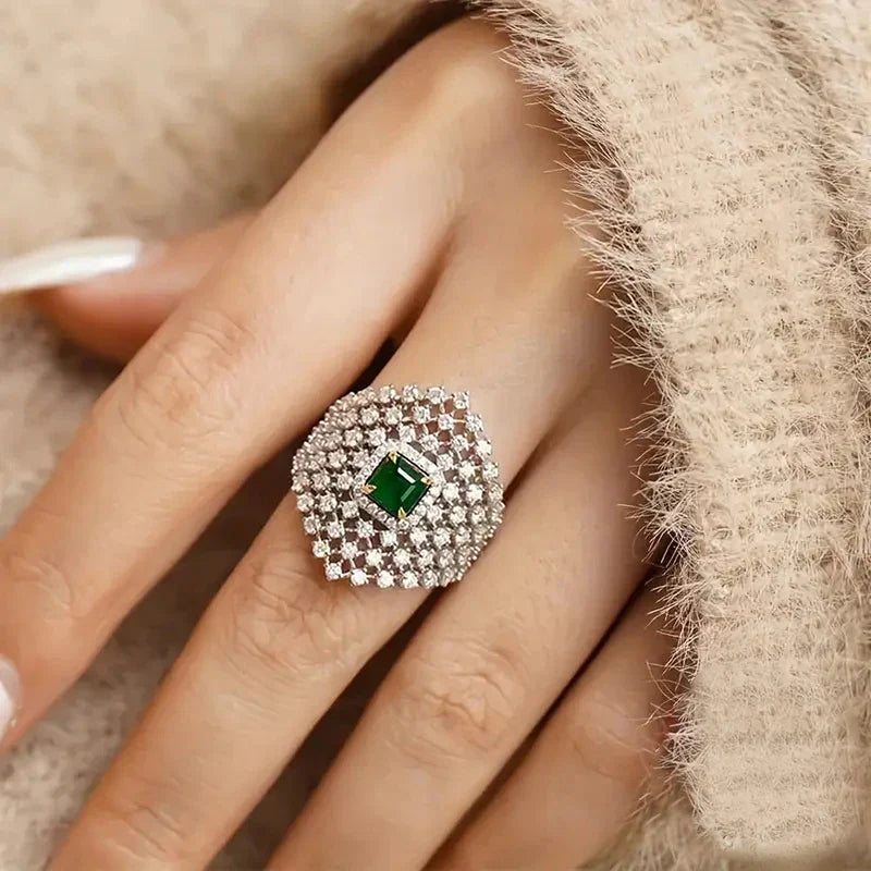 Huitan Luxury Hollow Rings with Dazzling CZ Graceful Gentle Finger Accessories for Women Creative Noble Chic Engagement Jewelry
