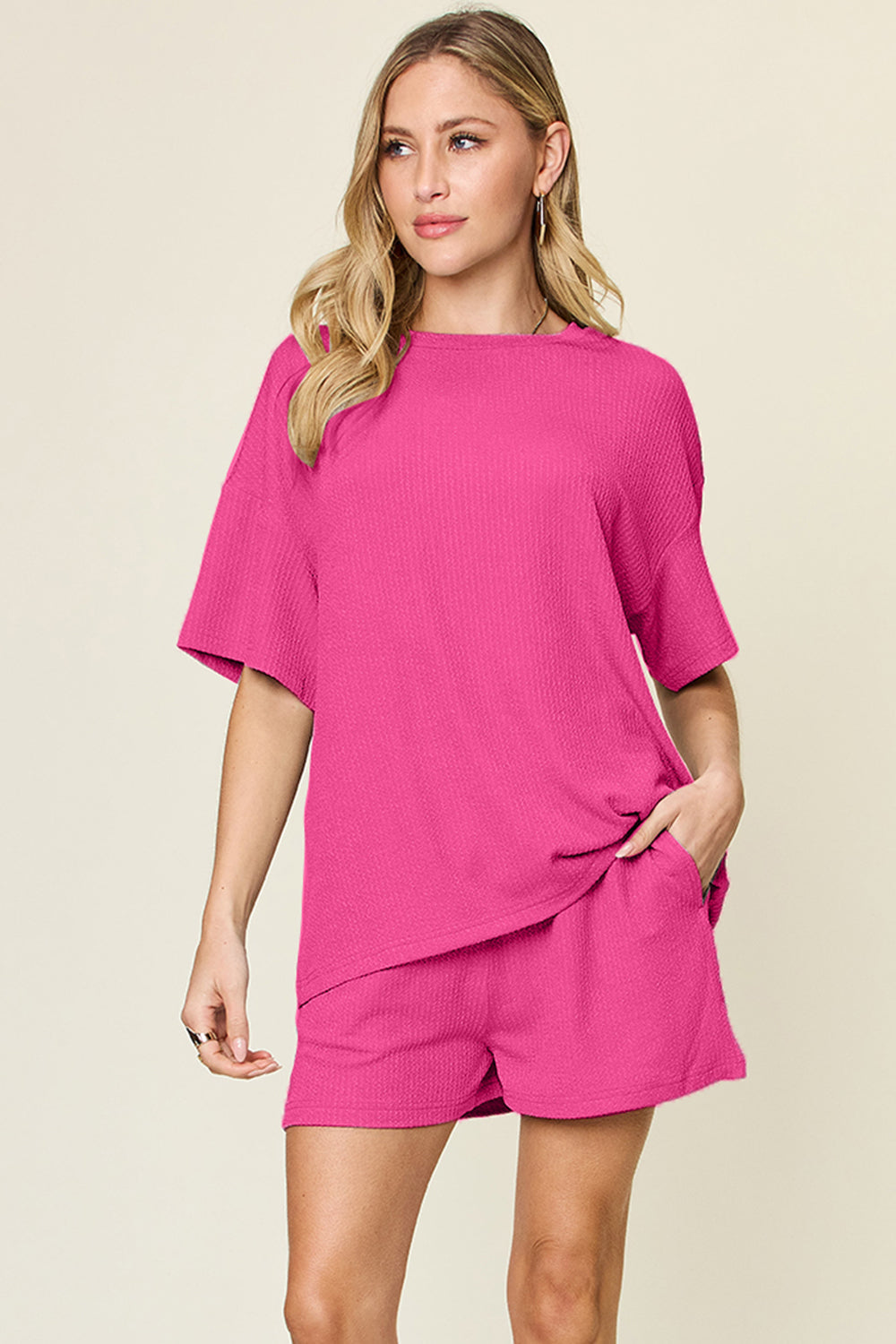 Slightly Stretchy Round Neck T-Shirt & Shorts Set