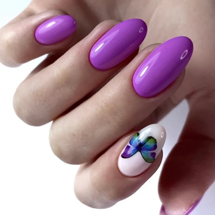 Luxio - Attraction Gel Polish, 15ml