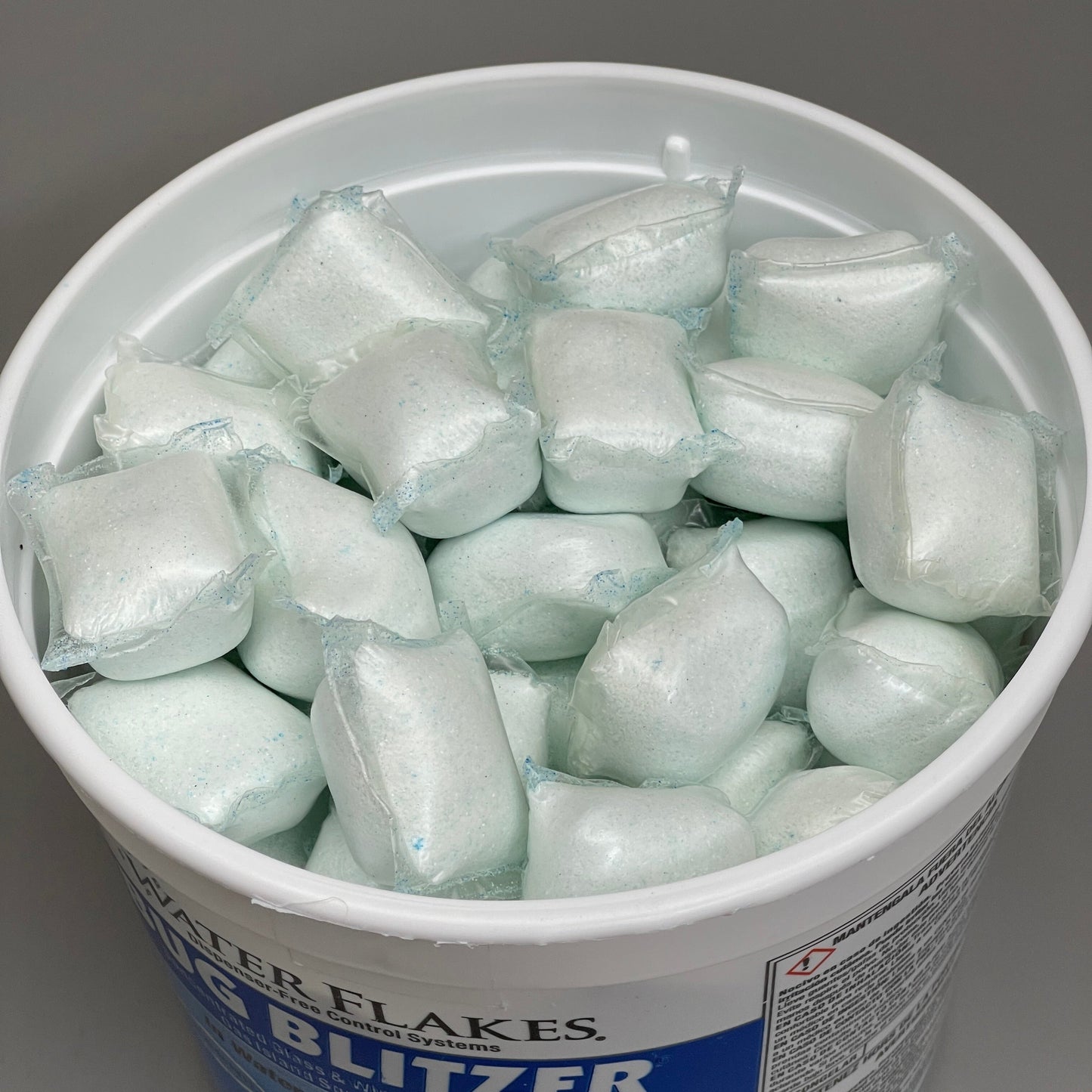 WATER FLAKES Stearns Bug Blitzer in Premeasured Packets 90 x 0.5 oz. Packets (New)