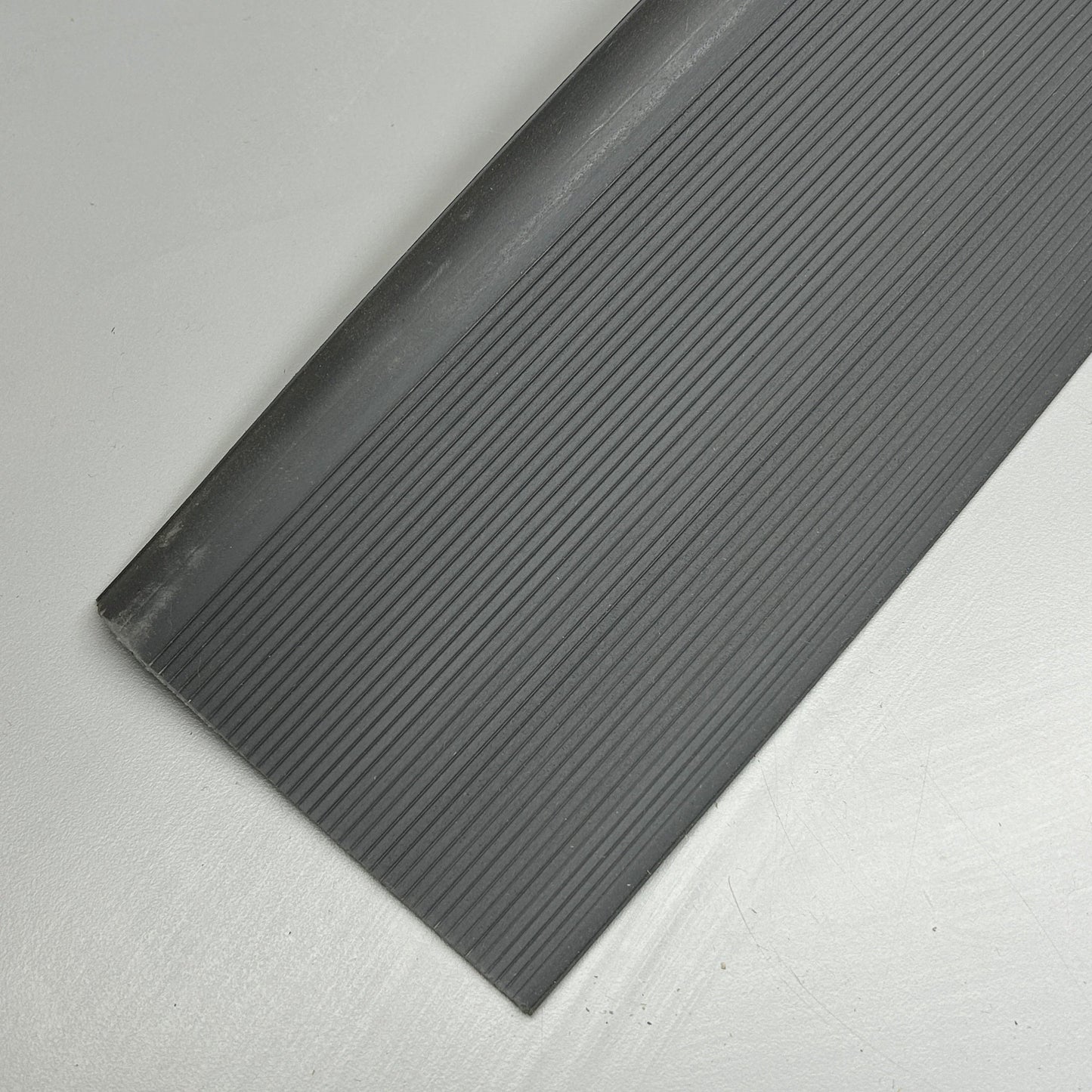 MANNINGTON COMM Burkebase Type TP Rubber Flooring Thunder 4GR-727 (New)