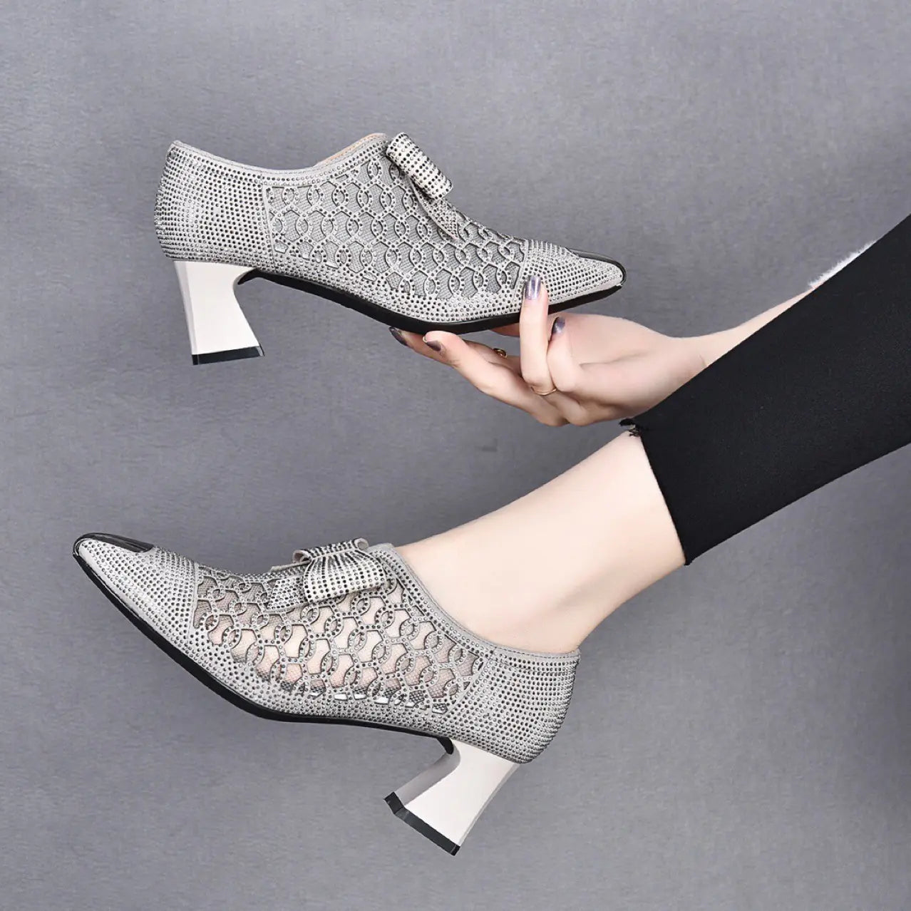 Style Loft Collection Nude Pointed Bow Tie Zipper Heel Shoes