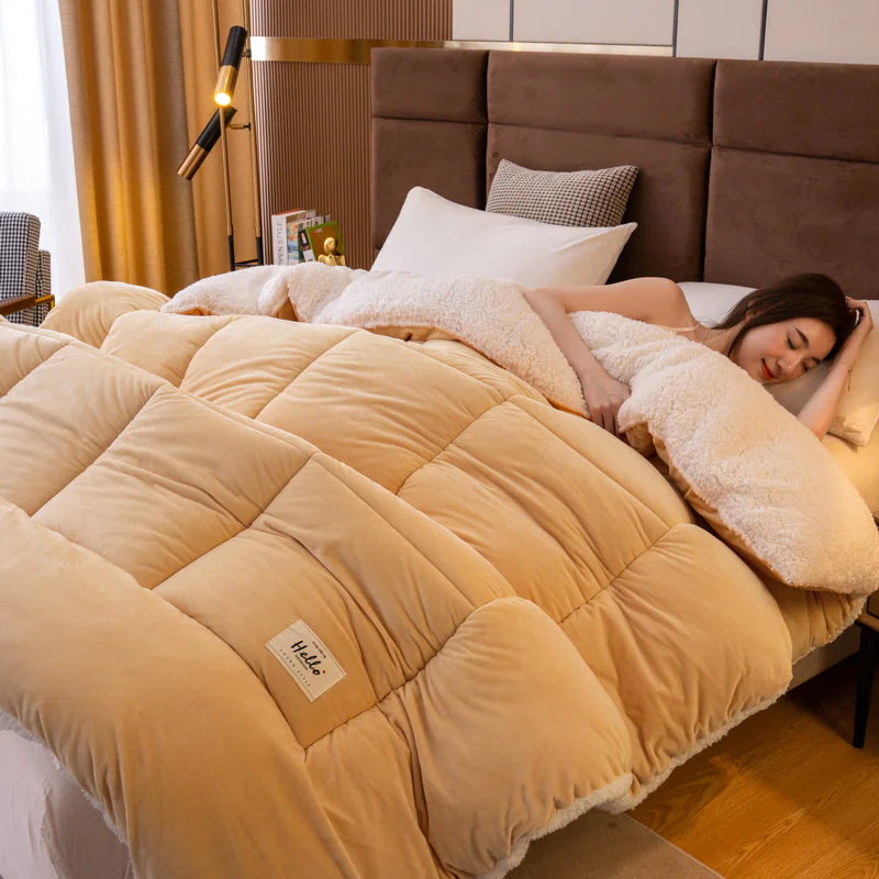 Style Loft Collection Double-Sided Velvet Sustainable Milk Fiber Quilt