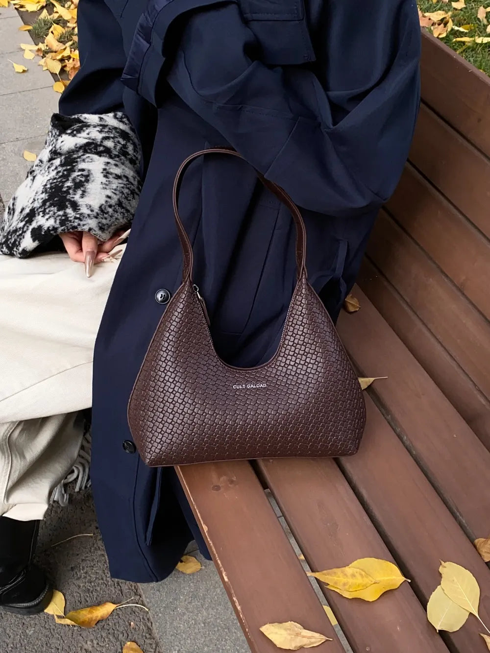 Texture PU Leather Shoulder Bag